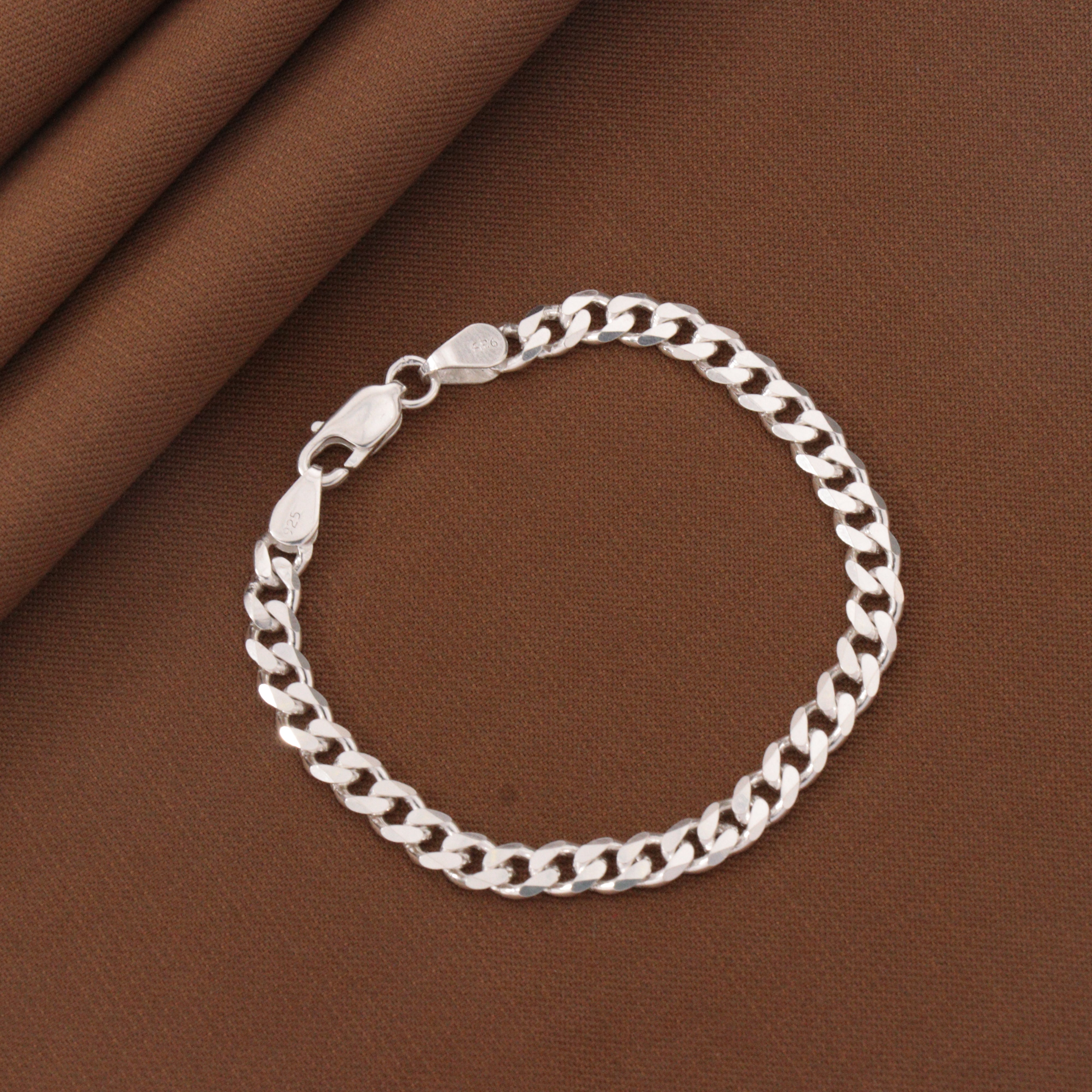 925 silver kids bracelet Hridik design, 18cm length, displayed on brown fabric, perfect jewelry gift, KB-197 model.