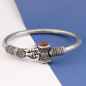 925 Silver Baahubali Men Kada MKD-228, Adjustable Bracelet, 41g, Ornate Design with Rudraksha Detailing, High Purity 925 Silver