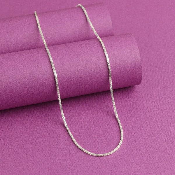 925 silver Marisa women's chain LC-157, 45.5 cms length, on a purple background.