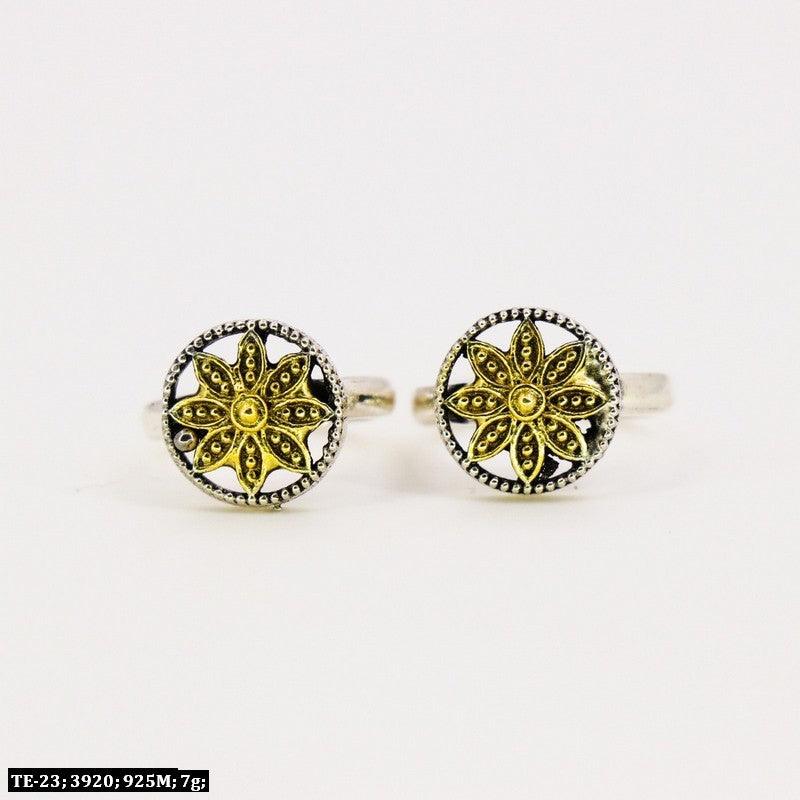 925 Silver Ivy Women Toe-Rings TE-23 with floral design, weight 7g, purity 925.